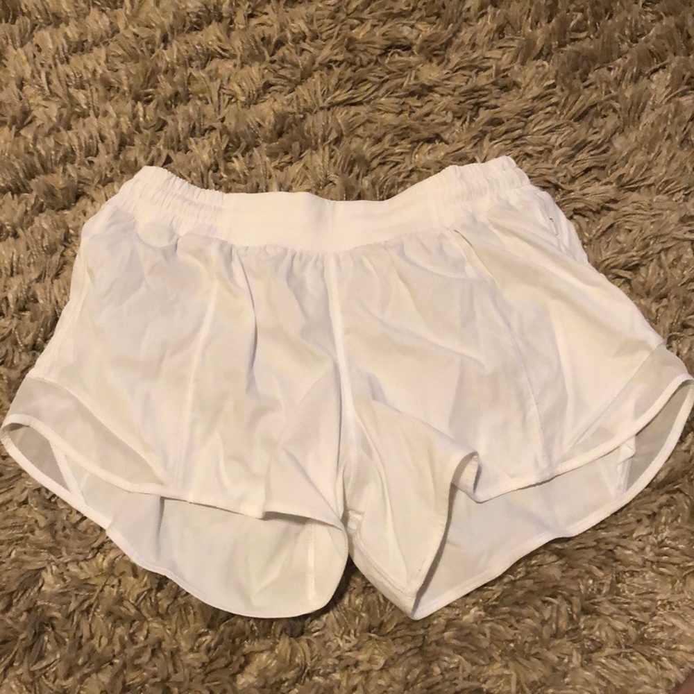 Lululemon active shorts 2 1/2 inch